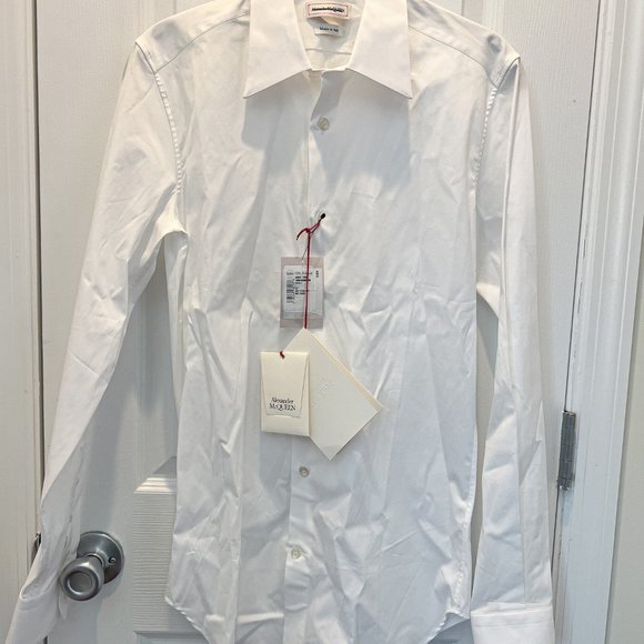 Men's Alexander McQueen Long-Sleeve Classic Button-Down Shirt - Picture 10 of 11